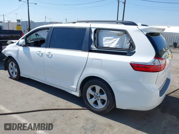 2018 Toyota Sienna LE Auto Access Seat с VIN 5TDKZ3DC3JS913810, выставлен на аукционе IAAI как лот 42476857 с пробегом Не указан миль и . История ставок и продаж доступна на DreamBid. Изображение 3.