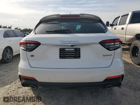 2021 Maserati Levante GranSport with VIN ZN661XUS8MX379725, listed as a Copart auction lot 82186843 with 0 mi miles. Bid and sale history available at carsss.com. Image 6.