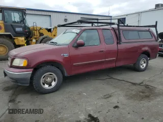 2003 Ford F-150 XL with VIN 1FTRX17L43NA84033, listed as a Copart auction lot 43280455 with 164,258 mi miles and Clean Title. Bid and sale history available at carsss.com. Image 1.