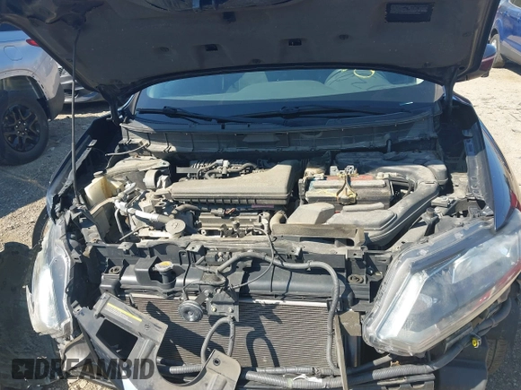 2015 Nissan Rogue SL with VIN 5N1AT2MV1FC852888, listed as a IAAI auction lot 40270127 with 132,354 mi miles and . Bid and sale history available at carsss.com. Image 10.