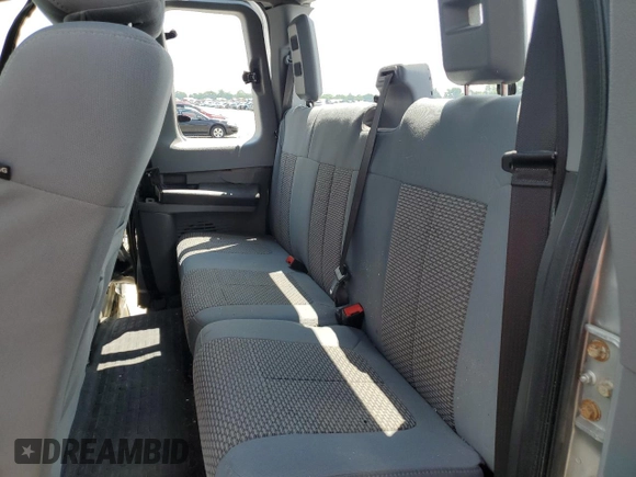 2014 Ford F-250 XL z VIN 1FT7X2B68EEA67690, wystawiony jako Copart lot #56468055 z przebiegiem 149 092 mil mil oraz Szkoda całkowita • Salvage title. Historia ofert i sprzedaży dostępna na DreamBid. Obrazek 10.