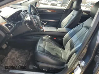 2015 Lincoln MKZ z VIN 3LN6L2JKXFR600669, wystawiony jako Copart lot #51130115 z przebiegiem 75 176 mil mil oraz Szkoda całkowita • Salvage title. Historia ofert i sprzedaży dostępna na DreamBid. Obrazek 7.