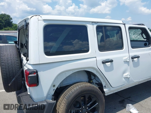 2024 Jeep Wrangler Sahara with VIN 1C4RJXP64RW270463, listed as a IAAI auction lot 42598295 with 36,251 mi miles and . Bid and sale history available at DreamBid. Image 20.