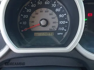 2005 Toyota 4Runner SR5 z VIN JTEZU14R158031515, wystawiony jako IAAI lot #42453430 z przebiegiem 114 071 mil mil oraz . Historia ofert i sprzedaży dostępna na DreamBid. Obrazek 15.