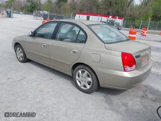 2005 Hyundai Elantra GLS with VIN KMHDN46D55U991423, listed as a IAAI auction lot 42086765 with 221,975 mi miles. Bid and sale history available at carsss.com. Image 3.