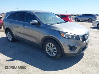 2018 Kia Sorento LX with VIN 5XYPG4A31JG407962, listed as a IAAI auction lot 41774715 with 155,338 mi miles. Bid and sale history available at carsss.com. Image 1.