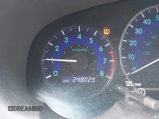 2010 Toyota Sienna CE с VIN 5TDKK4CC5AS327606, выставлен на аукционе IAAI как лот 42297187 с пробегом 248 029 миль миль и . История ставок и продаж доступна на DreamBid. Изображение 15.