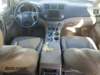 2010 Toyota Highlander Sport с VIN 5TDEK3EH1AS003021, выставлен на аукционе Copart как лот 78787504 с пробегом 161 208 миль миль и Списание • Salvage title. История ставок и продаж доступна на DreamBid. Изображение 8.