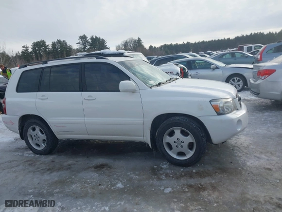 2006 Toyota Highlander w/3rd Row with VIN JTEEP21A560159637, listed as a IAAI auction lot 41628990 with 116,042 mi miles. Bid and sale history available at carsss.com. Image 12.