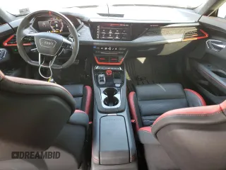 2023 Audi RS e-tron GT z VIN WAUAHBFW8P7901345, wystawiony jako Copart lot #71465134 z przebiegiem 17 345 mil mil oraz Szkody całkowita. Historia ofert i sprzedaży dostępna na DreamBid. Obrazek 8.