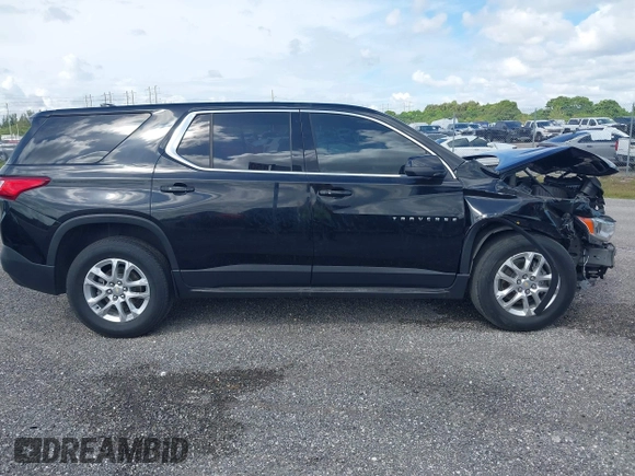 2021 Chevrolet Traverse LS z VIN 1GNERFKW3MJ268502, wystawiony jako IAAI lot #41697810 z przebiegiem 36 894 mil mil oraz . Historia ofert i sprzedaży dostępna na DreamBid. Obrazek 14.