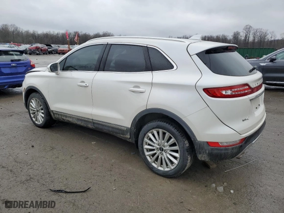 2019 Lincoln MKC Standard with VIN 5LMCJ1D92KUL01799, listed as a Copart auction lot 43443445 with 70,443 mi miles and Salvage Title. Bid and sale history available at carsss.com. Image 2.