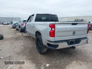 2020 Chevrolet Silverado 1500 LT with VIN 1GCRYDEDXLZ200399, listed as a IAAI auction lot 41320534 with 98,895 mi miles. Bid and sale history available at carsss.com. Image 3.