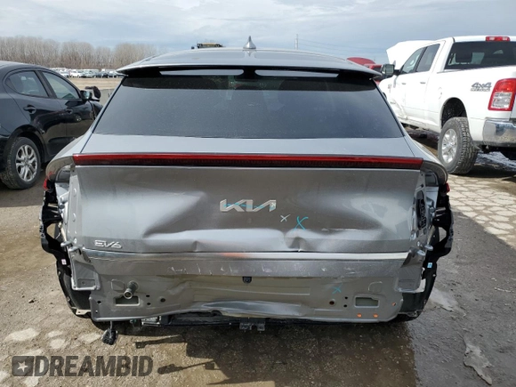 2023 Kia EV6 Wind z VIN KNDC34LA1P5127739, wystawiony jako Copart lot #46373545 z przebiegiem 11 806 mil mil oraz Szkoda całkowita • Salvage title. Historia ofert i sprzedaży dostępna na DreamBid. Obrazek 6.