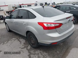 2012 Ford Focus SE с VIN 1FAHP3F25CL422055, выставлен на аукционе IAAI как лот 42442051 с пробегом 129 435 миль миль и . История ставок и продаж доступна на DreamBid. Изображение 3.