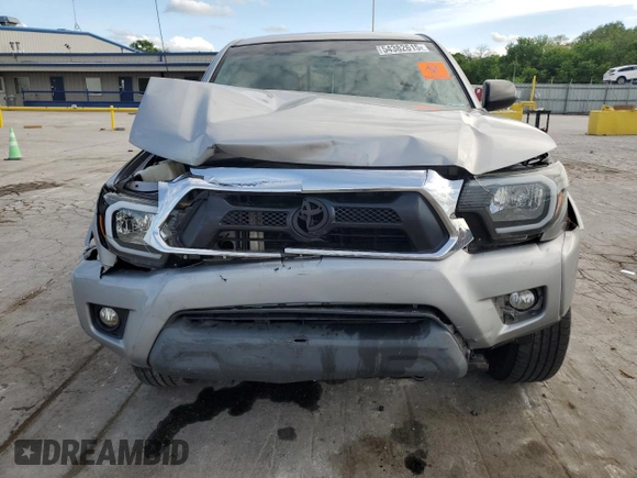 2015 Toyota Tacoma with VIN 3TMLU4EN1FM188188, listed as a Copart auction lot 54382615 with 145,786 mi miles and Clean title. Bid and sale history available at DreamBid. Image 5.