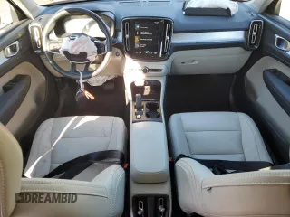 2021 Volvo XC40 Momentum with VIN YV4162UK3M2456124, listed as a Copart auction lot 41666365 with 20,542 mi miles and Salvage Title. Bid and sale history available at carsss.com. Image 8.