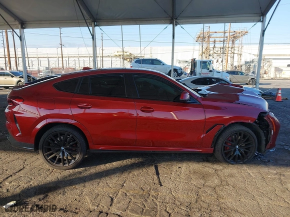 2022 BMW X6 xDrive40i with VIN 5UXCY6C06N9K57184, listed as a IAAI auction lot 41302467 with 42,073 mi miles. Bid and sale history available at carsss.com. Image 14.