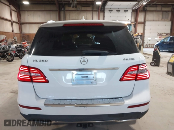2015 Mercedes-Benz M 350 with VIN 4JGDA5HB3FA492815, listed as a IAAI auction lot 41976237 with 181,940 mi miles and . Bid and sale history available at carsss.com. Image 16.