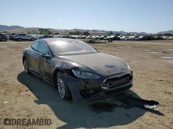 2013 Tesla Model S with VIN 5YJSA1AC9DFP10400, listed as a Copart auction lot 59047985 with 165,166 mi miles and Salvage title. Bid and sale history available at DreamBid. Image 13.