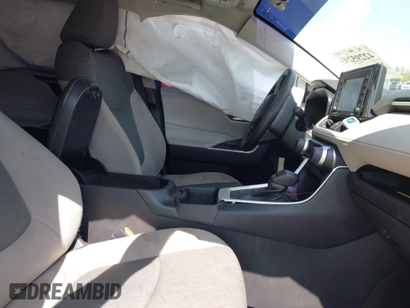 2022 Toyota RAV4 XLE with VIN 2T3W1RFV5NW202544, listed as a IAAI auction lot 42295293 with 60,759 mi miles and . Bid and sale history available at DreamBid. Image 5.