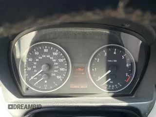 2006 BMW 3 Series 325i с VIN WBAVB13536PS66610, выставлен на аукционе Copart как лот 62310295 с пробегом 252 873 миль миль и Списание • Salvage title. История ставок и продаж доступна на DreamBid. Изображение 9.