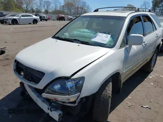 1999 Lexus RX 300 Luxury SUV with VIN JT6GF10UXX0025365, listed as a IAAI auction lot 41914688 with 276,804 mi miles. Bid and sale history available at carsss.com. Image 2.