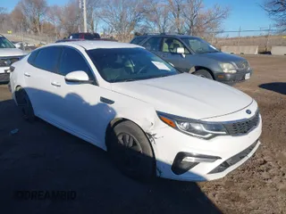2019 Kia Optima LX with VIN 5XXGT4L39KG280991, listed as a IAAI auction lot 41639322 with 107,039 mi miles. Bid and sale history available at carsss.com. Image 1.