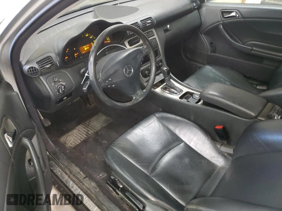2003 Mercedes-Benz C with VIN WDBRN64J93A459216, listed as a Copart auction lot 87855085 with 208,336 mi miles and Salvage title. Bid and sale history available at DreamBid. Image 8.