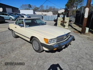 1987 Mercedes-Benz 560 Series 560SL with VIN WDBBA48D5HA061899, listed as a Copart auction lot 45910515 with 68,293 mi miles and Clean Title. Bid and sale history available at carsss.com. Image 1.