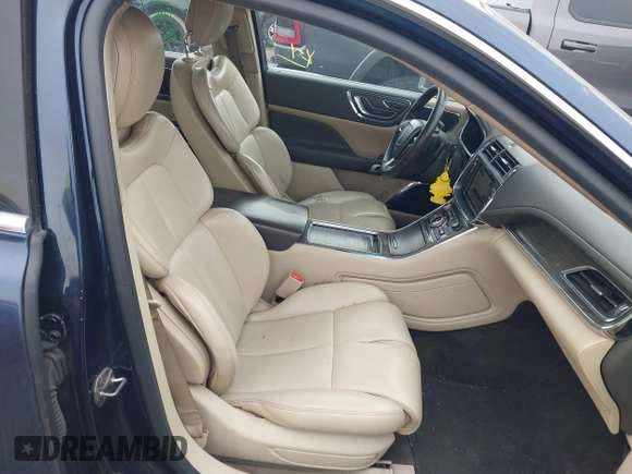 2017 Lincoln Continental Premiere with VIN 1LN6L9PK8H5623700, listed as a IAAI auction lot 41704381 with 138,787 mi miles. Bid and sale history available at carsss.com. Image 5.