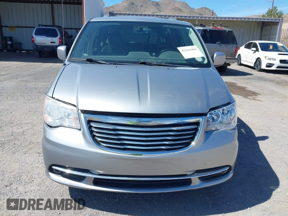 2014 Chrysler Town & Country Touring z VIN 2C4RC1BG1ER216032, wystawiony jako IAAI lot #42261084 z przebiegiem 80 151 mil mil oraz . Historia ofert i sprzedaży dostępna na DreamBid. Obrazek 6.