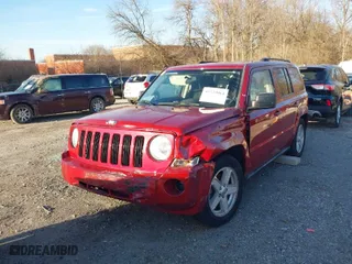 2010 Jeep Patriot Sport with VIN 1J4NF2GB2AD572831, listed as a IAAI auction lot 41729064 with 81,801 mi miles. Bid and sale history available at carsss.com. Image 2.