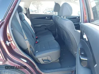 2020 Kia Sorento LX V6 with VIN 5XYPGDA50LG621118, listed as a IAAI auction lot 40988611 with 78,427 mi miles. Bid and sale history available at carsss.com. Image 8.