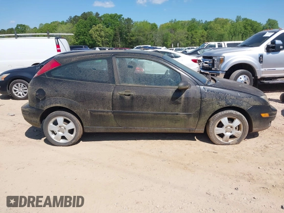 2006 Ford Focus S z VIN 1FAFP31N76W249134, wystawiony jako IAAI lot #41951073 z przebiegiem 152 065 mil mil oraz . Historia ofert i sprzedaży dostępna na DreamBid. Obrazek 13.
