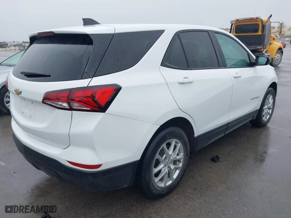 2022 Chevrolet Equinox LS with VIN 3GNAXHEV7NS222805, listed as a IAAI auction lot 41595840 with 37,430 mi miles. Bid and sale history available at carsss.com. Image 4.