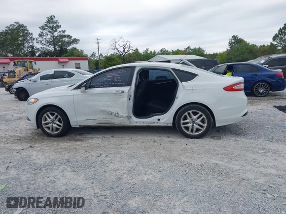 2013 Ford Fusion SE with VIN 3FA6P0HR1DR108678, listed as a IAAI auction lot 42028440 with 105,455 mi miles. Bid and sale history available at carsss.com. Image 15.