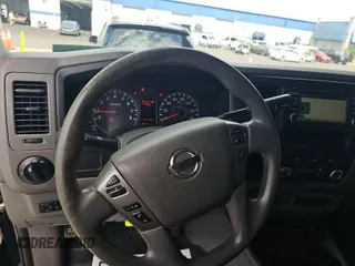 2019 Nissan NV Cargo S с VIN 1N6BF0LY0KN803435, выставлен на аукционе IAAI как лот 42517027 с пробегом 140 027 миль миль и . История ставок и продаж доступна на DreamBid. Изображение 33.