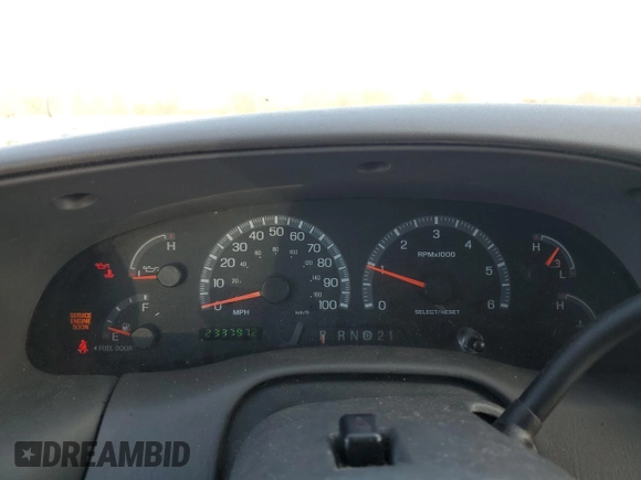 2003 Ford F-150 XLT with VIN 1FTRW08L33KB57468, listed as a Copart auction lot 53745075 with 233,797 mi miles and Clean Title. Bid and sale history available at carsss.com. Image 9.