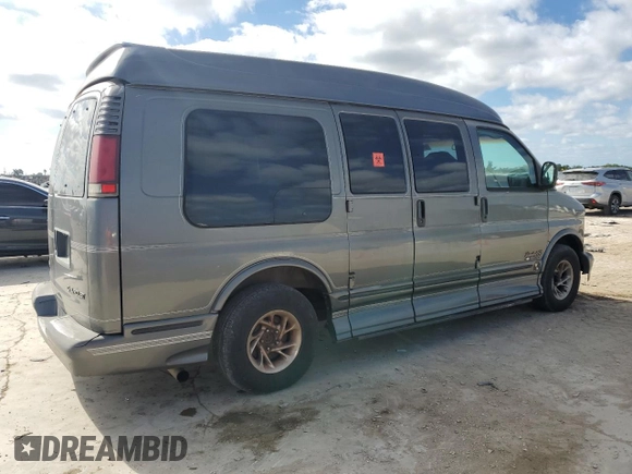 2000 Chevrolet Express Cargo Van w/YF7 with VIN 1GBFG15RXY1264551, listed as a Copart auction lot 88008385 with 206,407 mi miles and Salvage Title. Bid and sale history available at carsss.com. Image 3.