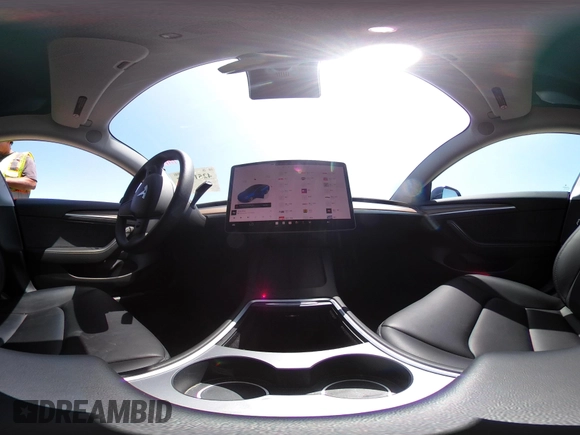 2023 Tesla Model 3 z VIN 5YJ3E1EA6PF547209, wystawiony jako IAAI lot #42511077 z przebiegiem 6 125 mil mil oraz . Historia ofert i sprzedaży dostępna na DreamBid. Obrazek 20.