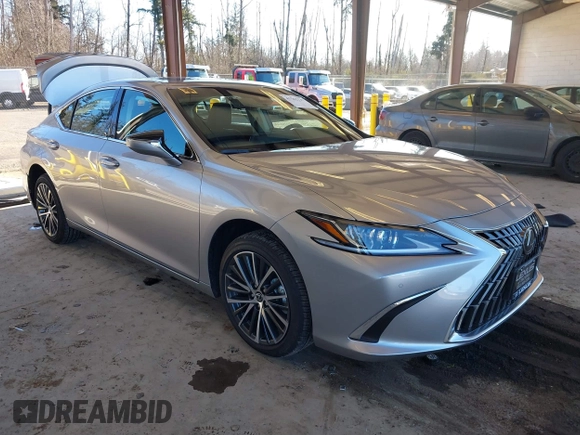 2025 Lexus ES with VIN 58ADA1C15SU056203, listed as a IAAI auction lot 41562137 with 228 mi miles. Bid and sale history available at carsss.com. Image 1.
