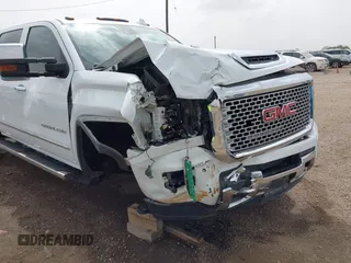 2017 GMC Sierra 2500HD Denali with VIN 1GT12UEY1HF213326, listed as a IAAI auction lot 41807632 with 224,620 mi miles and . Bid and sale history available at DreamBid. Image 6.