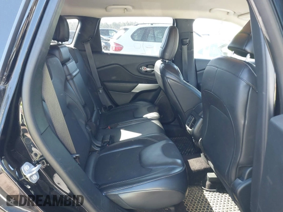 2018 Jeep Cherokee Latitude Plus z VIN 1C4PJMLB9JD534625, wystawiony jako IAAI lot #41669296 z przebiegiem 98 063 mil mil oraz . Historia ofert i sprzedaży dostępna na DreamBid. Obrazek 8.