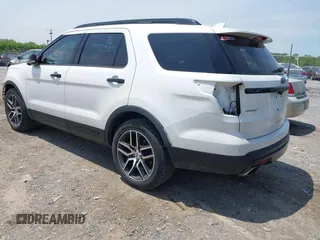 2017 Ford Explorer Sport z VIN 1FM5K8GT6HGA83768, wystawiony jako IAAI lot #42234234 z przebiegiem 82 063 mil mil oraz . Historia ofert i sprzedaży dostępna na DreamBid. Obrazek 3.