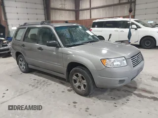 2006 Subaru Forester X с VIN JF1SG63656H700426, выставлен на аукционе IAAI как лот 42467619 с пробегом 210 918 миль миль и . История ставок и продаж доступна на DreamBid. Изображение 1.