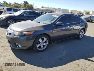 2011 Acura TSX z VIN JH4CU2E67BC011197, wystawiony jako Copart lot #77825124 z przebiegiem 132 648 mil mil oraz Szkoda całkowita • Salvage title. Historia ofert i sprzedaży dostępna na DreamBid. Obrazek 1.