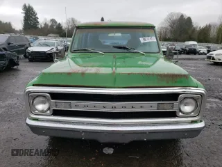 1971 Chevrolet Suburban z VIN CE261Z640706, wystawiony jako Copart lot #87385634 z przebiegiem 818 477 mil mil oraz Czysty tytuł • Clean title. Historia ofert i sprzedaży dostępna na DreamBid. Obrazek 5.