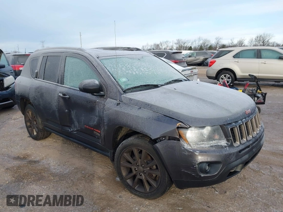 2016 Jeep Compass Sport z VIN 1C4NJDBB7GD731066, wystawiony jako IAAI lot #41242546 z przebiegiem 118 275 mil mil oraz . Historia ofert i sprzedaży dostępna na DreamBid. Obrazek 1.