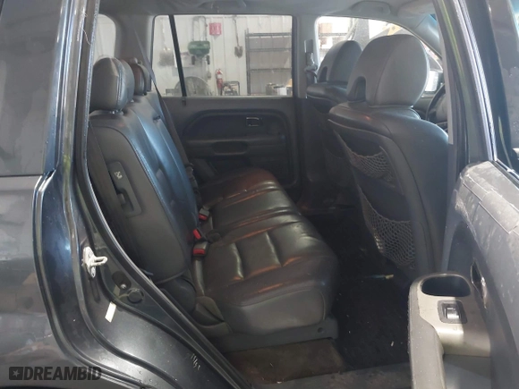 2006 Honda Pilot EX-L with RES with VIN 5FNYF28666B015764, listed as a IAAI auction lot 41703704 with 211,289 mi miles. Bid and sale history available at carsss.com. Image 8.